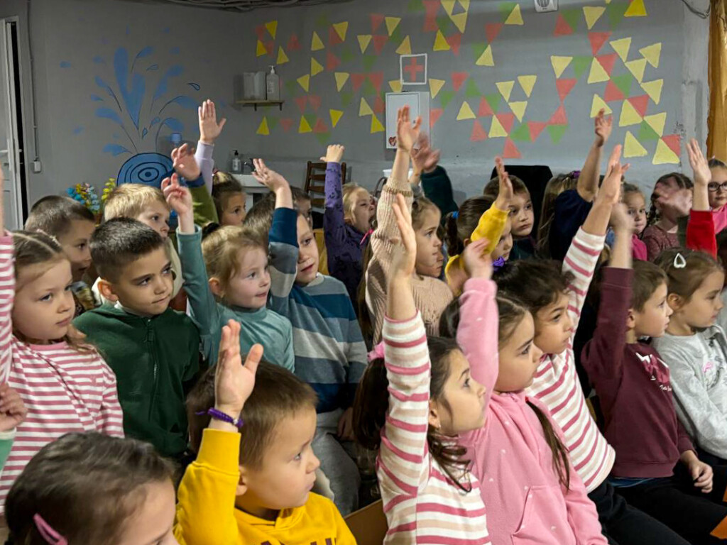 Триває волонтерська профілактична діяльність