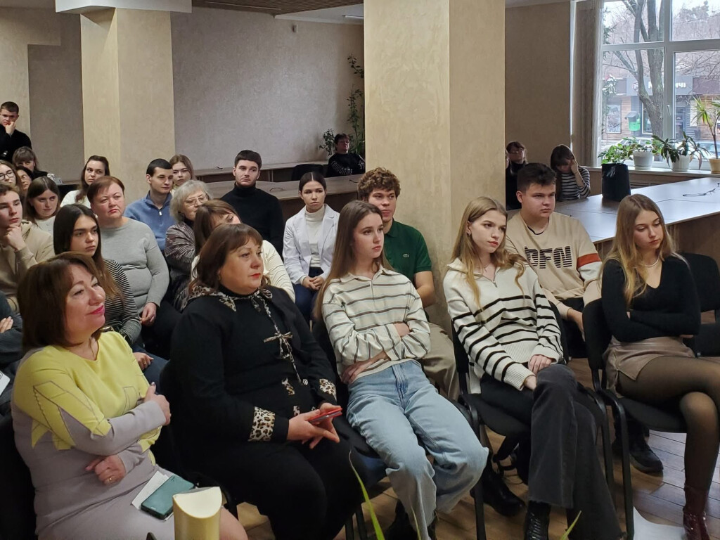 Не навчанням єдиним!